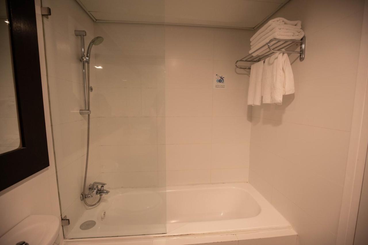 Sea View Apartment Suite Tel Aviv Exteriör bild